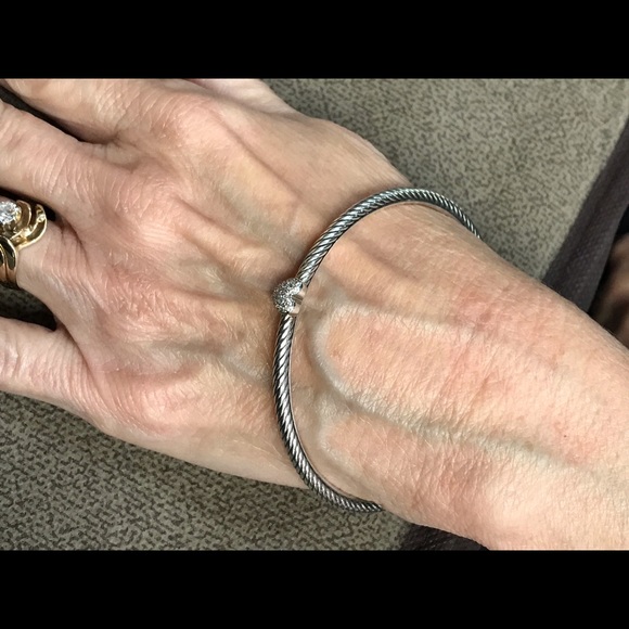 David Yurman Heart Pave’ Diamond Bangle - Picture 3 of 4